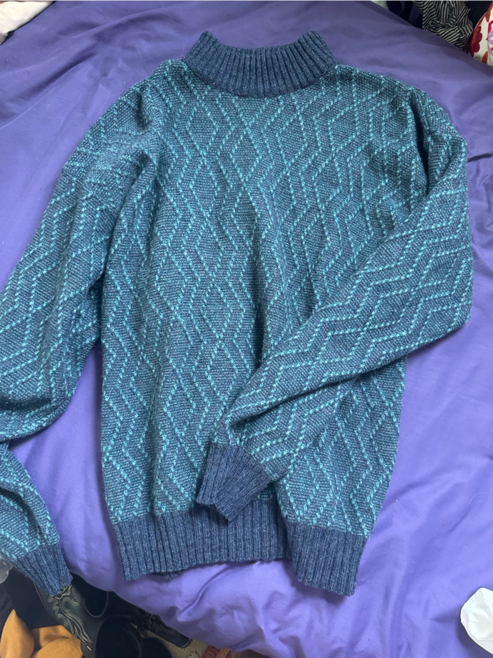 Sweater - Picture 2 of 5